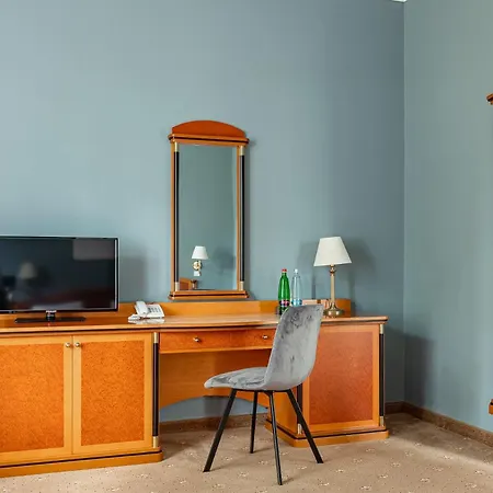 Hotell & Wellness Silva 4*